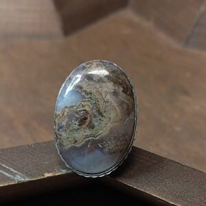 Elegant Silver and Brown Stone Ring